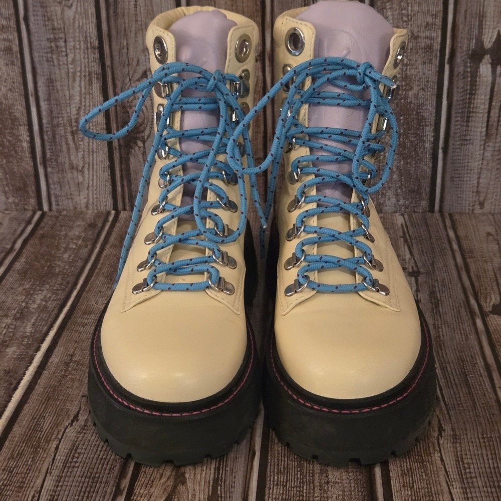 Sz 7 Womens Larroude Jordan Cream Leather Platform Hiking Boots EUC! - Picture 2 of 7